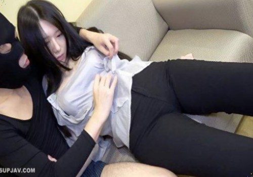 Ôn lại kỷ niệm với cô nàng dáng đẹp